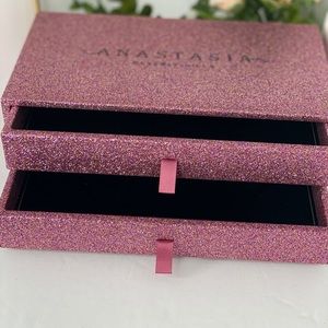 Anastasia Collectable Case. New
